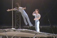 lisa-e-trampoline-guys-02