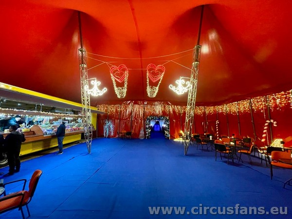 CIRCUS ATMOSPHERE A ROMA SPETTACOLO E FOTO