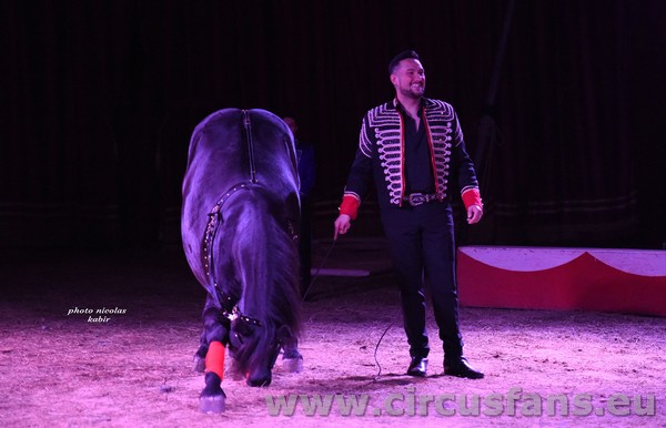 CIRCO GRECA ORFEI: LE FOTO DELLO SHOW