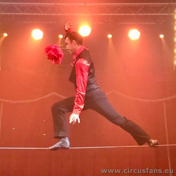 CIRQUE HELVETIA SPETTACOLO 2024: RECENSIONE E FOTO