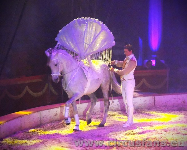 IL REGNO DEL CAVALLO (Togni): lo show del debutto