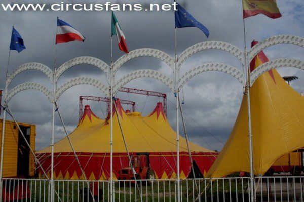 Circo MONTI fratelli Monti