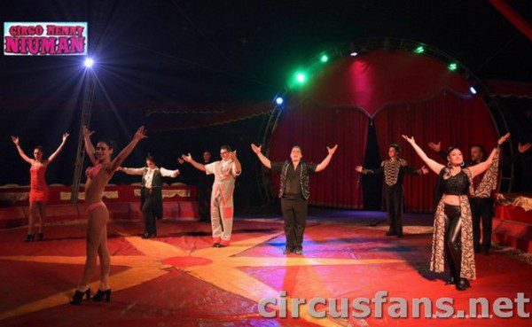 CIRCO HENRY NIUMAN (Intruglio)