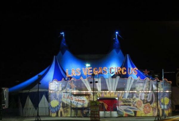 CIRCO LAS VEGAS - il circo entra in casa