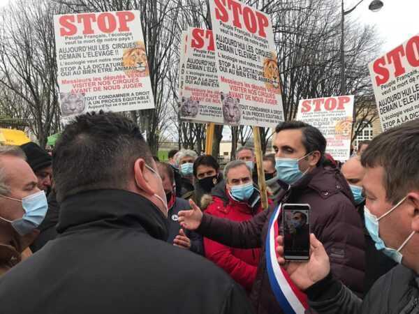 Manifestazione dei lavoratori del circo contro l'eliminazione degli animali dagli show