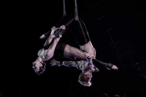 DUO MOUVANCE- WORLD CIRCUS ARTIST