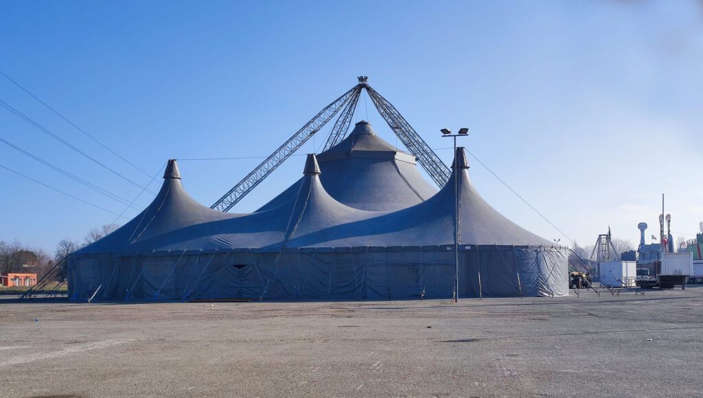 CIRCO MILLENNIUM A BOLOGNA 2024 foto degli esterni