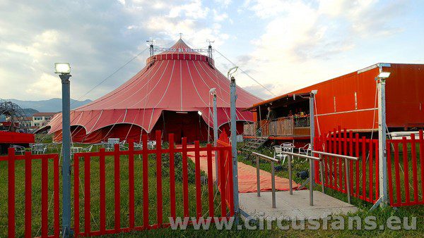 CIRCO DI VIENNA A PIEVE DI SOLIGO FOTO ESTERNI