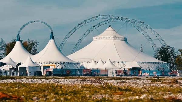 LA FETE LILLOISE DU CIRQUE RIPARTE NEL 2026: il cast
