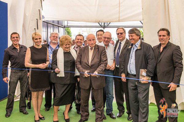 https://www.circusfans.eu/wp-content/uploads/backup/images_latina2013inaugurazioneexpo02.jpg