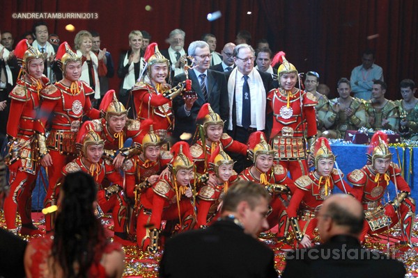 https://www.circusfans.eu/wp-content/uploads/backup/images_latinaAtamburrinipremiazione_2013_05.jpg